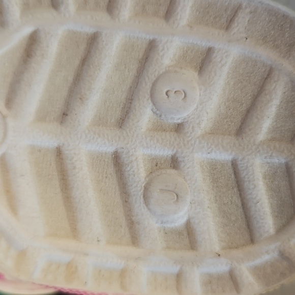 Tie Dye Lined Crocs - Picture 12 of 12